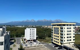 Mountain View Apartment